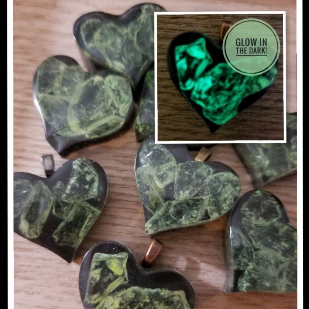 Glow in the dark rock heart pendant, small